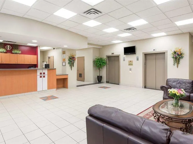 Super 8 By Wyndham Mississauga Hotel 2*,  Canada