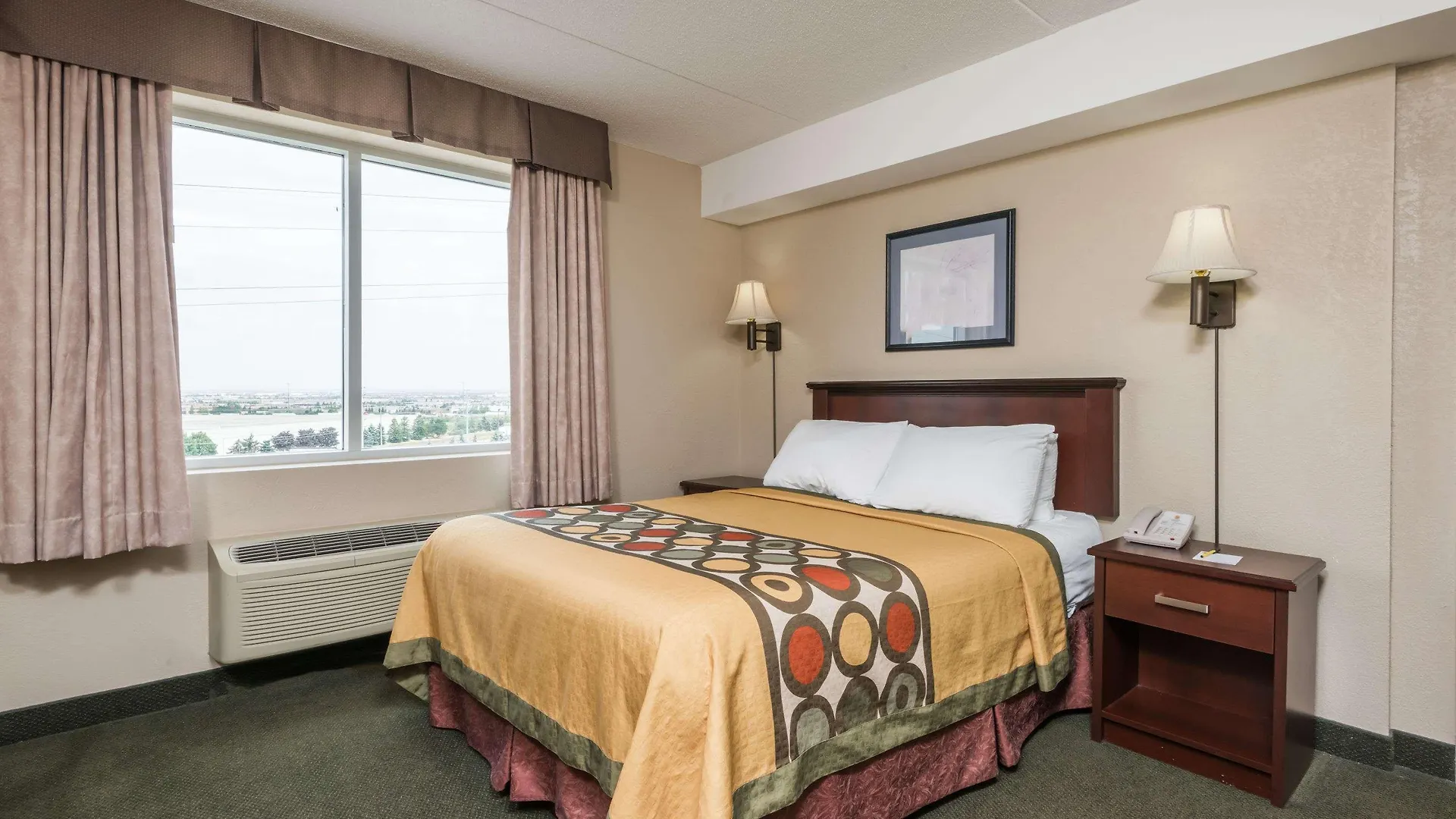 Super 8 By Wyndham Mississauga Hotel